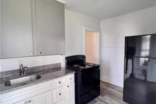 1049 W Tilghman St, Allentown City, PA 18102 - Photo 10