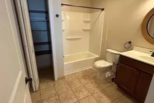 528 N New St, Bethlehem, PA 18018 - Photo 2