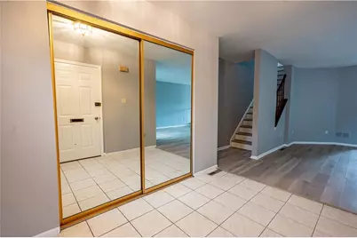 3418 Colonial Court, Allentown City, PA 18104 - Photo 4