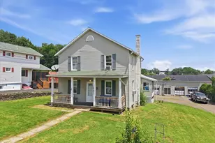 40 Davenport St, Plymouth, PA 18651 - Photo 2