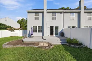 4932 Tall Cedar Ct, Plumsteadville, PA 18947 - Photo 12