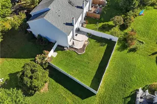 4932 Tall Cedar Ct, Plumsteadville, PA 18947 - Photo 8