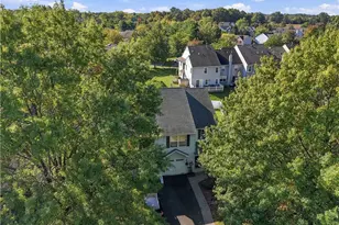 4932 Tall Cedar Ct, Plumsteadville, PA 18947 - Photo 6