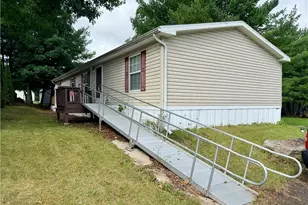 212 Hope Dr, West Penn Twp, PA 17960 - Photo 2