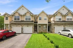 311 Maple Ct, Alburtis Boro, PA 18011 - Photo 4