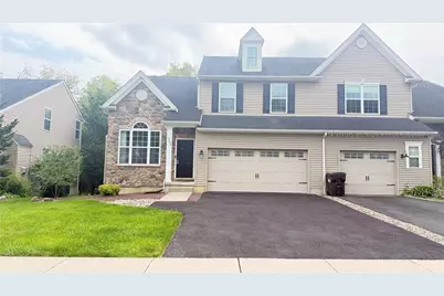 2288 Creekside Drive, Coplay Boro, PA 18037 - Photo 2