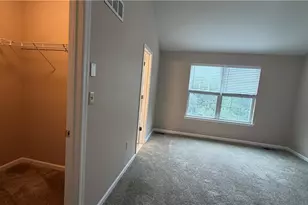 2288 Creekside Dr, Coplay Boro, PA 18037 - Photo 24