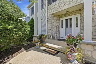 2101 Schroettner Cir, Moore Township, PA 18064 - Photo 6