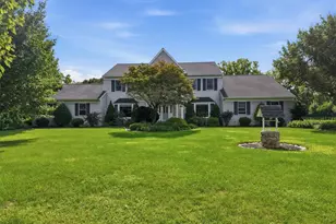 2101 Schroettner Cir, Moore Township, PA 18064 - Photo 4