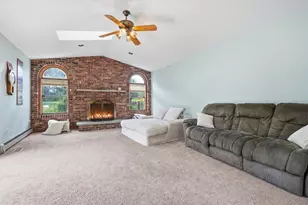 2101 Schroettner Cir, Moore Township, PA 18064 - Photo 16