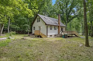 256 Birch Hollow Dr, Chestnuthill Twp, PA 18330 - Photo 6