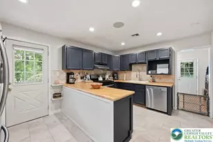 2811 Old S Pike Ave, Allentown City, PA 18103 - Photo 16