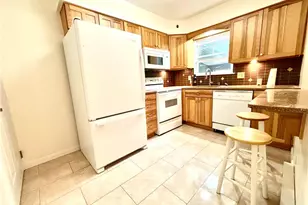 6210 Glen Ct, Lowhill Township, PA 18053 - Photo 6