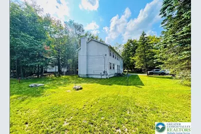 1226 Country Place Drive, Coolbaugh Twp, PA 18466 - Photo 4