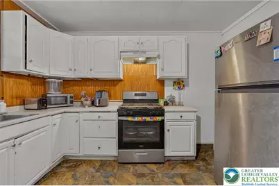 619 Lumber Street, Allentown City, PA 18102 - Photo 10