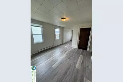 252 E Kline Avenue, Lansford, PA 18232 - Photo 4