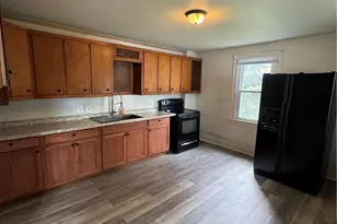 252 E Kline Ave, Lansford, PA 18232 - Photo 2