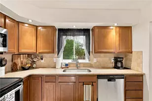 3135 South Dr, South Whitehall Township, PA 18103 - Photo 18
