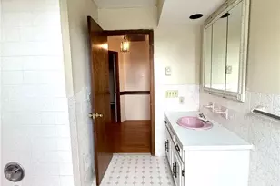 13 Pershing Blvd, Whitehall Township, PA 18052 - Photo 22