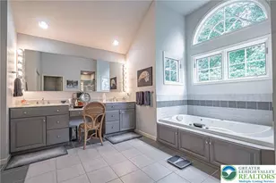 1125 Jaime Cir, Lower Macungie Township, PA 18106 - Photo 26