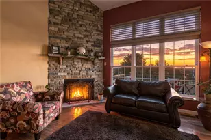 2506 Ludwig Ct, Lower Macungie Township, PA 18062 - Photo 4