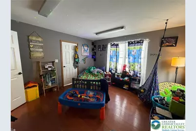 303 E Mountain Top Road, Summit Hill, PA 18250 - Photo 16