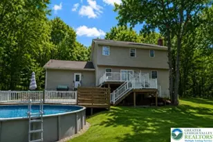 303 E Mountain Top Rd, Summit Hill, PA 18250 - Photo 4