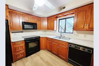 885 Cold Spring Road #5, Lower Macungie Township, PA 18103 - Photo 10