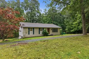 191 Hemlock Rd, Pocono Twp, PA 18372 - Photo 2