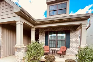 4147 Bluesky Pl, Emmaus Boro, PA 18049 - Photo 8