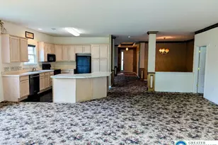 72 S Glenmoor Circle, Palmer Twp, PA 18045 - Photo 8