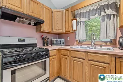 215 Paxinos Drive, Coolbaugh Twp, PA 18347 - Photo 16