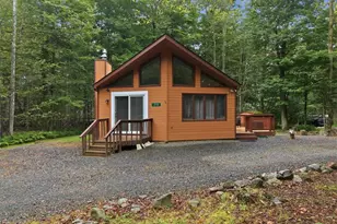 215 Paxinos Dr, Coolbaugh Twp, PA 18347 - Photo 2