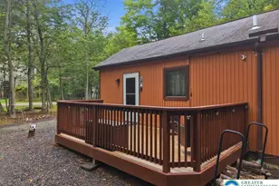 215 Paxinos Dr, Coolbaugh Twp, PA 18347 - Photo 4