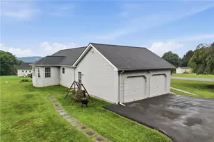 235 Country Acres Dr, Towamensing Twp, PA 18058 - Photo 14