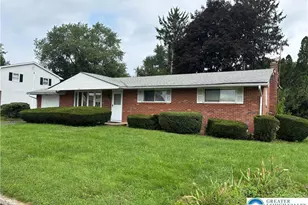 7394 Hillcrest Dr, Macungie Boro, PA 18062 - Photo 2
