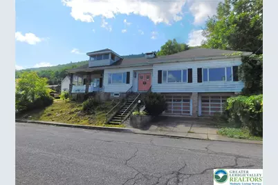 571 E Center Street, Nesquehoning Boro, PA 18240 - Photo 4