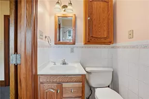 115 N New St, Nazareth Boro, PA 18064 - Photo 24