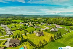 42 Louis Cir, Butler Twp, PA 18222 - Photo 8