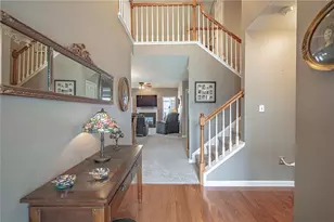 1325 Briarwood Ln, Easton, PA 18040 - Photo 4