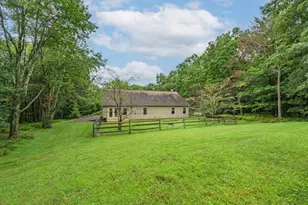 33 Bear Ln, Penn Forrest, PA 18229 - Photo 12