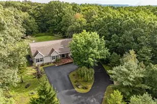 33 Bear Ln, Penn Forrest, PA 18229 - Photo 48