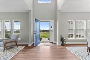 1000 Fairway Dr, Forks, PA 18040 - Photo 4
