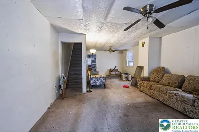632 W Franklin Street, Slatington Boro, PA 18080 - Photo 2