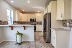 1035 Jervin Dr, South Whitehall Township, PA 18104 - Photo 20