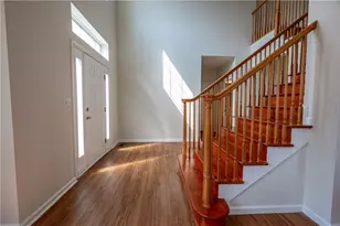1035 Jervin Dr, South Whitehall Township, PA 18104 - Photo 4