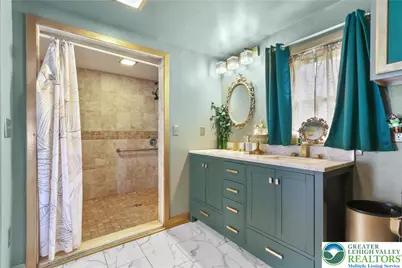1042 Neffs Laurys Road, North Whitehall Township, PA 18059 - Photo 16