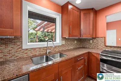 7942 Woodsbluff Run, Upper Macungie Township, PA 18051 - Photo 14