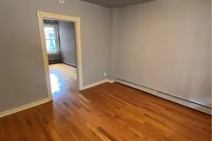 948 W Maple St, Allentown City, PA 18102 - Photo 2