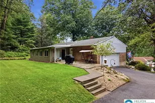 614 Greenwood St, Allentown City, PA 18103 - Photo 2